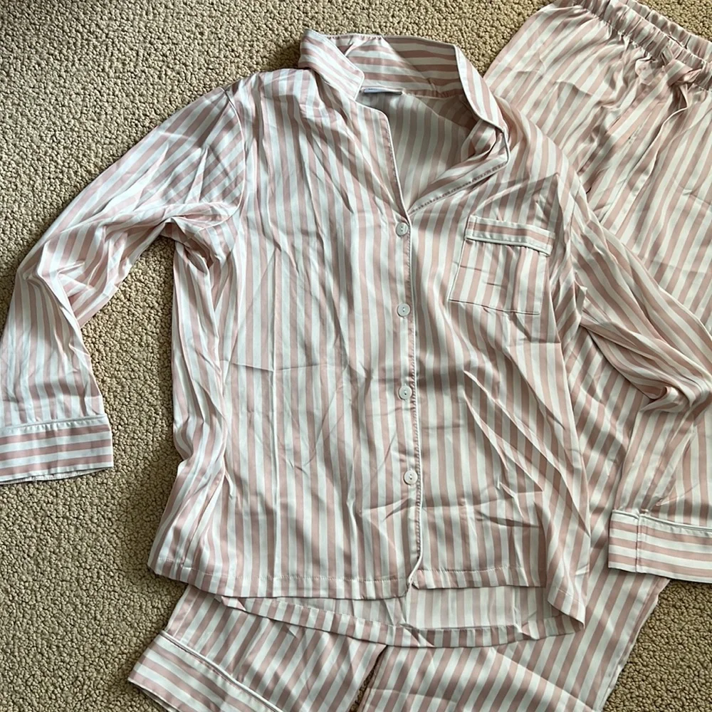 Matching PJ set - Picture 2 of 5